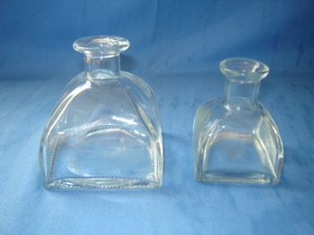 diffuse glass bottle